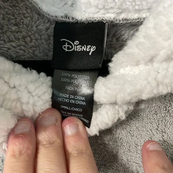 Disney NWOT Mickey Mouse Print Plush Soft Fleece Long Hooded Sweater Size Small - Picture 2 of 7